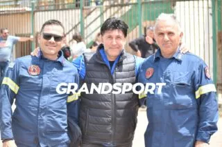 Τρεις… πυροσβέστες με κοινή αγάπη το ποδόσφαιρο!