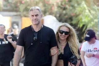 Βαρύ πένθος για τον Τραϊανό Δέλλα, πέθανε η Γωγώ Μαστροκώστα