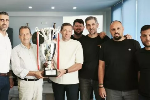 Ο Δήμαρχος Χερσονήσου τίμησε τον Κυπελλούχο – Στο Δημαρχείο το τρόπαιο της ΕΠΣΗ