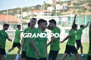 Εικόνες από την προπόνηση και τον αγιασμό στον Γιούχτα