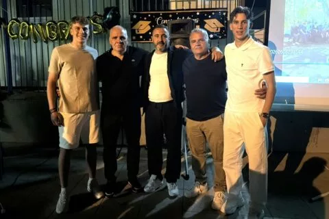 Αποφοίτηση ποδοσφαιρικής… παρέας