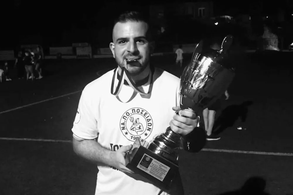 «Έσβησε» το χαμόγελο του Μάνου Λαμπάκη – Βαρύ πένθος στο ηρακλειώτικο ποδόσφαιρο
