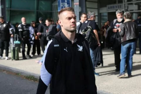 Πάτησε Γαλλία ο ΟΦΗ – Έφτασε για το μεγάλο παιχνίδι με τη Ρεν