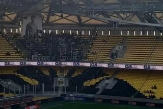 Από νωρίς στη Νέα Φιλαδέλφεια ο κόσμος του ΟΦΗ!