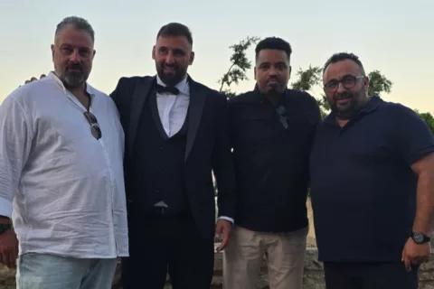 Τα σκαλιά της εκκλησίας ανέβηκε ο Γιώργος Παναγιωτάκης