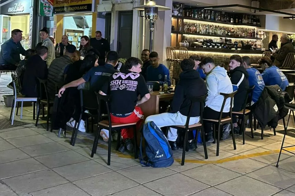 Τραπέζι στον Ποσειδώνα μετά τη μεγάλη νίκη επί της Γαρίπας