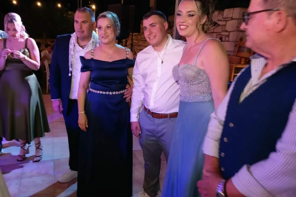 Χαρές για την οικογένεια Κουτεντάκη: Αρραβωνιάστηκαν Τίτος και Έρικα