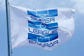 Η ανακοίνωση της Super League για την επιστροφή του κόσμου στα γήπεδα