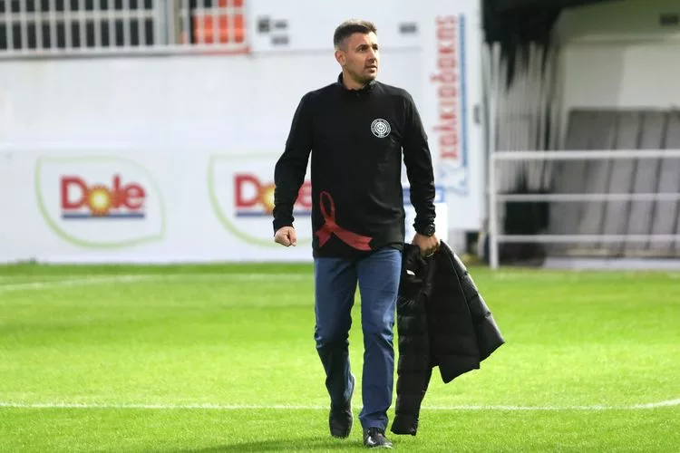 Γ. Σίμος: «Να παρακαλέσω όποιον μπορεί να αγοράσει το t-shirt του ΟΦΗ» <i class="fa fa-video-camera" aria-hidden="true"></i>