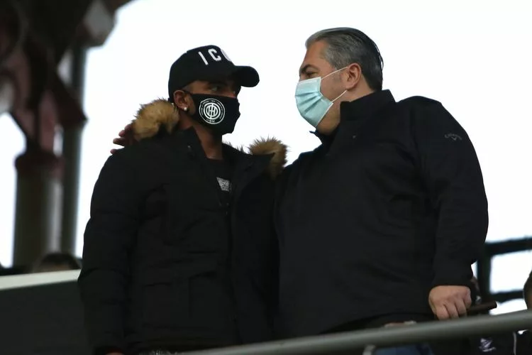 Μαζί στην κερκίδα Μπούσης και Φερέιρα