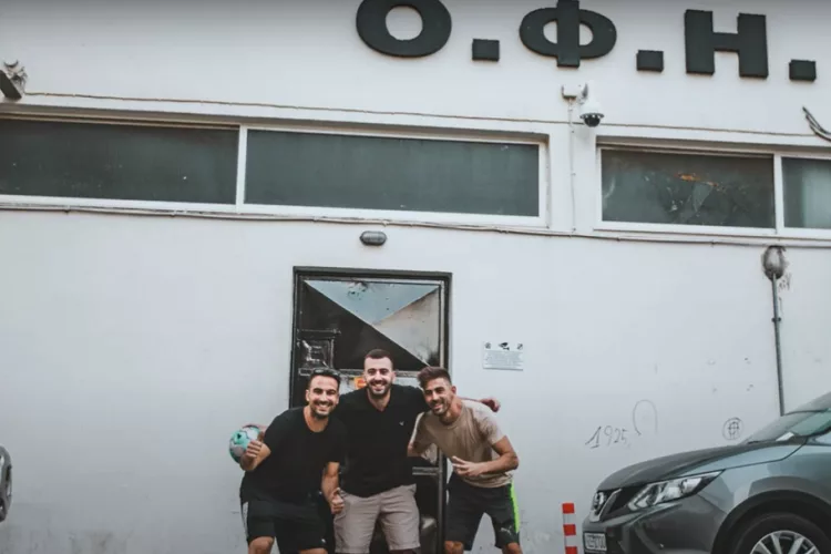 Η «τρέλα» δεν πάει στα βουνά, πάει στα γήπεδα της Super League! <i class="fa fa-video-camera" aria-hidden="true"></i>