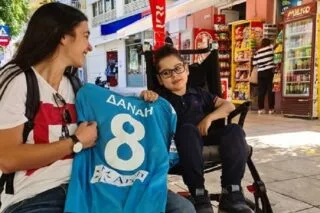 Η Δ. Σιδηρά στο πλευρό του Αλέξανδρου