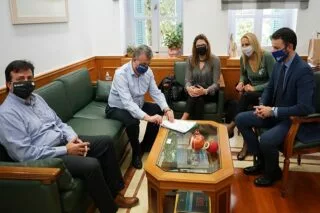 Υπογράφηκε η σύμβαση για την ανακαίνιση των αποδυτηρίων του Λίντο!