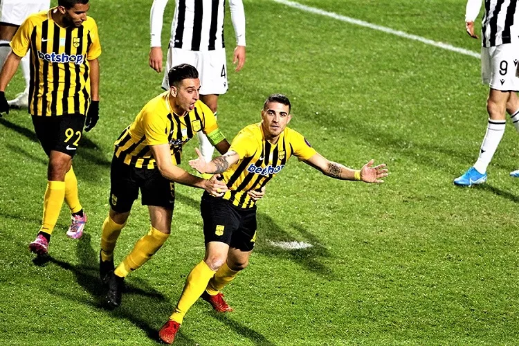 Όλα τα φώτα στο «Κλεάνθης Βικελίδης»