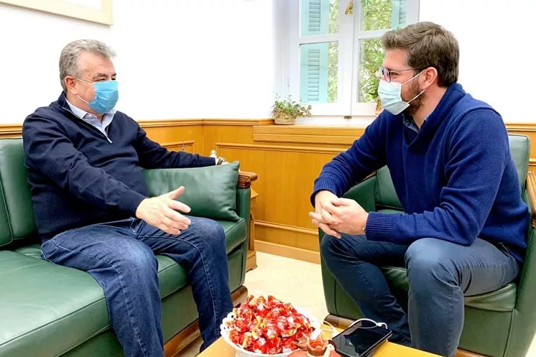 Συναντήθηκε ο Σ. Αρναουτάκης με τον Μ. Μποκέα