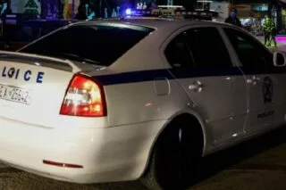 Έκλεψαν 15.000 ευρώ από αστυνομικό μέσα σε αστυνομικό τμήμα! <i class="fa fa-video-camera" aria-hidden="true"></i>