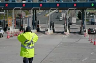 To ΦΕΚ για το ποιοι μπορούν να μετακινηθούν εκτός Περιφέρειας τα Χριστούγεννα!