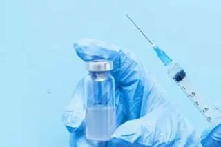Ξεκινούν τον Ιανουάριο οι εμβολιασμοί στην χώρα μας<i class="fa fa-video-camera" aria-hidden="true"></i>