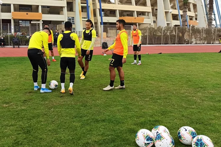 Ανεβάζουν «στροφές» Κόνραντ και Κουτάντος