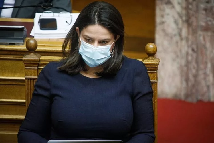 Κεραμέως: «Στόχος της κυβέρνησης να ανοίξουν μετά το Πάσχα Δημοτικά και Γυμνάσια» <i class="fa fa-video-camera" aria-hidden="true"></i>