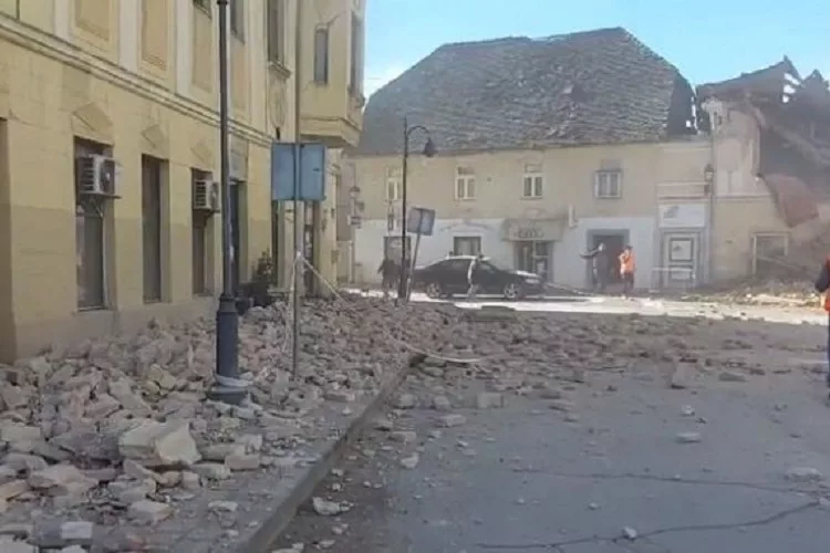Ισχυρός σεισμός 6,4 Ρίχτερ στην Κροατία <i class="fa fa-video-camera" aria-hidden="true"></i>