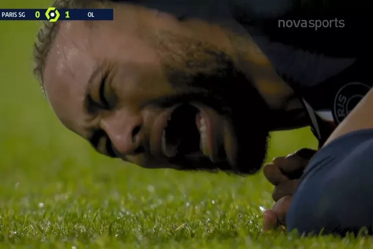 Γλίτωσε τα χειρότερα ο Νεϊμάρ <i class="fa fa-video-camera" aria-hidden="true"></i>