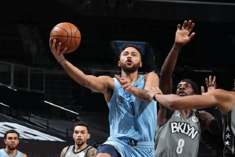 Τα αποτελέσματα του NBA: «Απόδραση» για Γκρίζλις και Μπλέιζερς