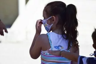 Μόσιαλος: «Μεταλλαγμένο στέλεχος του ιού και παιδιά, τι γνωρίζουμε μέχρι στιγμής»
