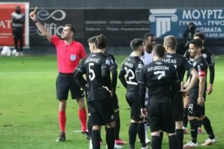«Συναγερμός» στον ΟΦΗ με δέκα μέλη της αποστολής να έχουν έντονη δυσφορία!
