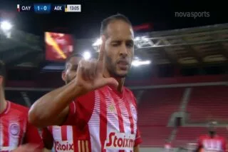 Τρομερή κεφαλιά Ελ Αραμπί και 1-0 ο Ολυμπιακός!