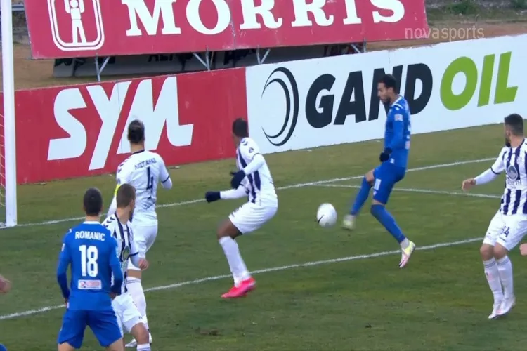 Λαμία-Απόλλων: 1-0 στο 13′ ο Καραμάνος <i class="fa fa-video-camera" aria-hidden="true"></i>