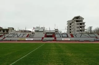 Υβριστικά συνθήματα στα καθίσματα του Αλκαζάρ!