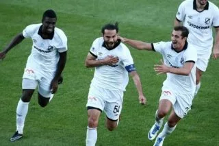 Η τελευταία επίσκεψη του ΟΦΗ στη Λεωφόρο με το buzzer beater του Μακρή!
