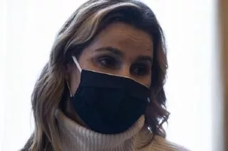 Συγκλονίζει η Μπεκατώρου: «Ένιωθα ντροπιασμένη – Γι’ αυτό αποφάσισα να μιλήσω τώρα!» <i class="fa fa-video-camera" aria-hidden="true"></i>