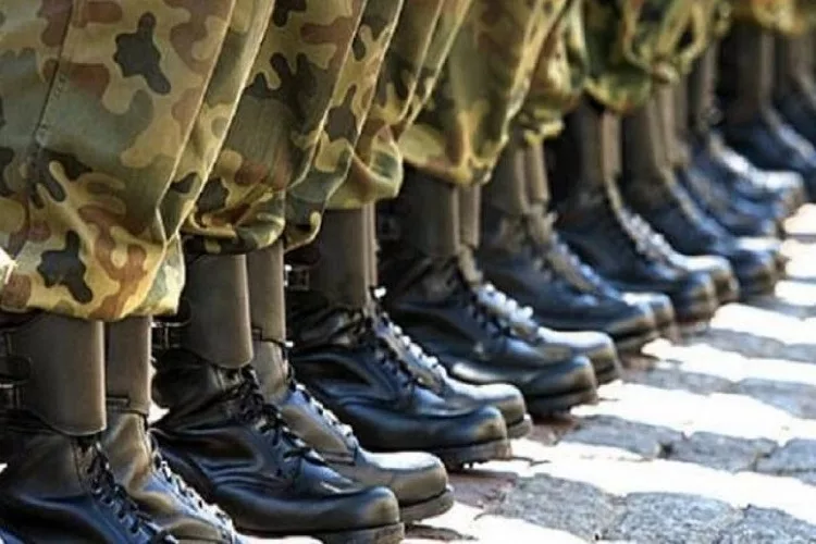 Στρατιωτική θητεία: Αυξηση κατά τρεις μήνες στο Στρατό Ξηράς