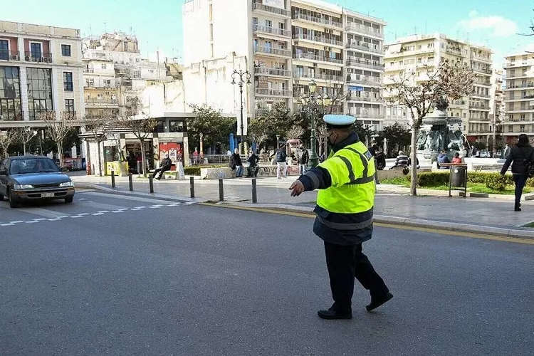 Lockdown: Νέες βεβαιώσεις μετακίνησης <i class="fa fa-video-camera" aria-hidden="true"></i>