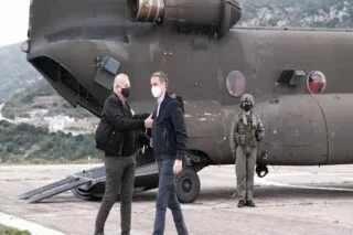 Μαντινάδα αφιέρωσαν οι κάτοικοι της Θύμαινας στον Κυριάκο Μητσοτάκη: «Είστε λεβέντης Κρητικός, τίμιο παλικάρι»