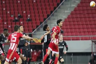 Προβάδισμα πρόκρισης για τον Ολυμπιακό