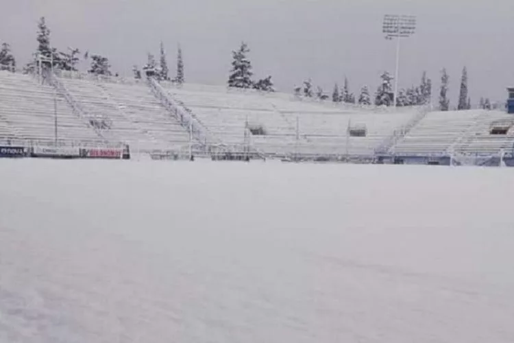 Χιονισμένη η Ριζούπολη, κίνδυνος αναβολής για το Απόλλων-Λαμία