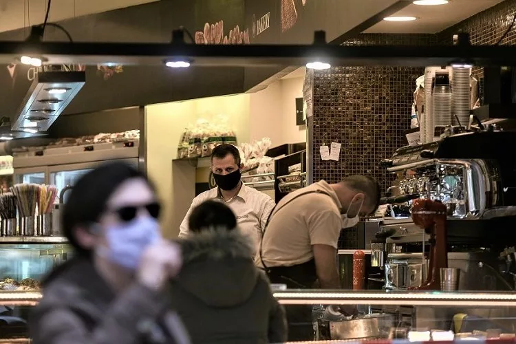 Άλλαξε ξανά η απόφαση: Δεν σταματά το take away!