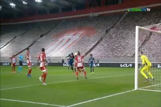 Σα και δοκάρι έσωσαν τον Ολυμπιακό <i class="fa fa-video-camera" aria-hidden="true"></i>