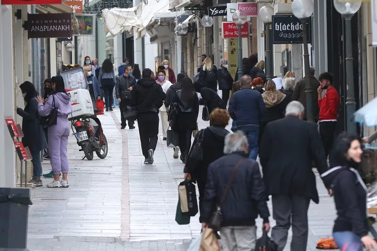 Κορωνοϊός: Τα «κόκκινα» νησιά και τα μέτρα στο τραπέζι της Επιτροπής