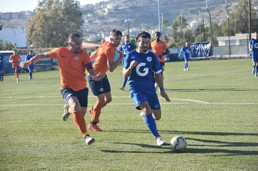 Συμπλήρωσε κάρτες ο Γιαλούσης