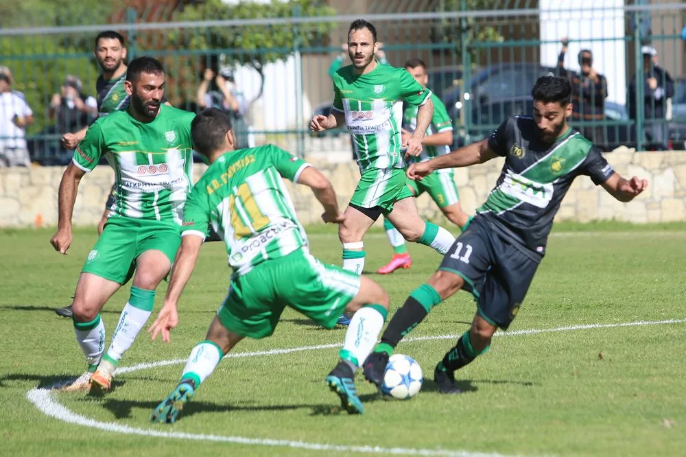Γιούχτας-ΠΟΑ 0-0: Τα στιγμιότυπα του ντέρμπι στις Αρχάνες <i class="fa fa-video-camera" aria-hidden="true"></i>