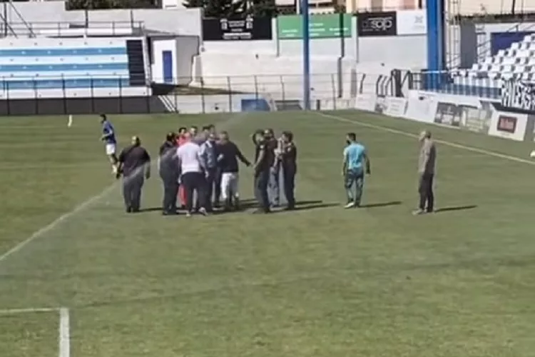 Η απάντηση του Γ. Στειακάκη στην έκθεση της Αστυνομίας <i class="fa fa-video-camera" aria-hidden="true"></i>