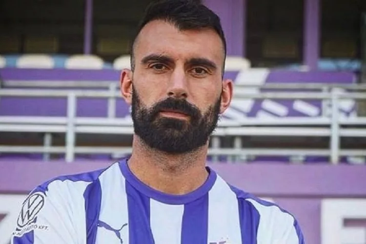 Κυπελλούχος Ουγγαρίας ο Κουτρουμπής ο οποίος μπήκε σε ένα κλειστό κλαμπ