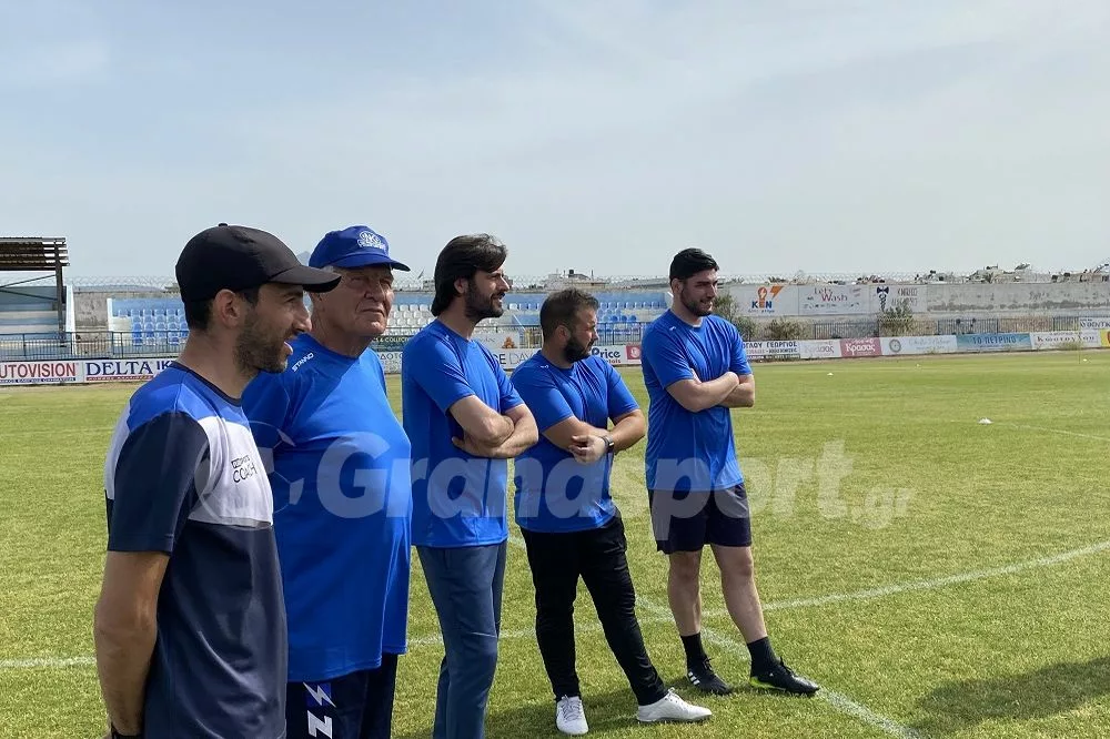 Συνεχίζει ολόκληρο το επιτελείο, δίπλα στον Σκύβαλο