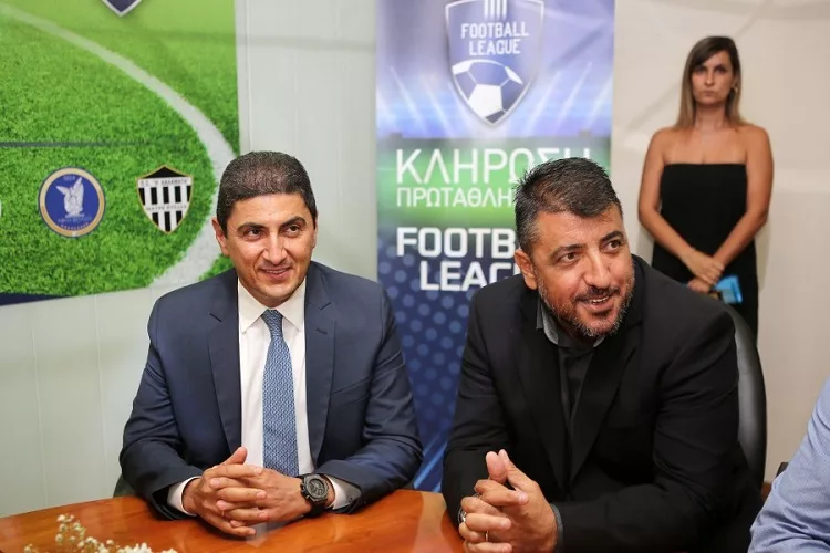 To «ευχαριστώ» στον Αυγενάκη