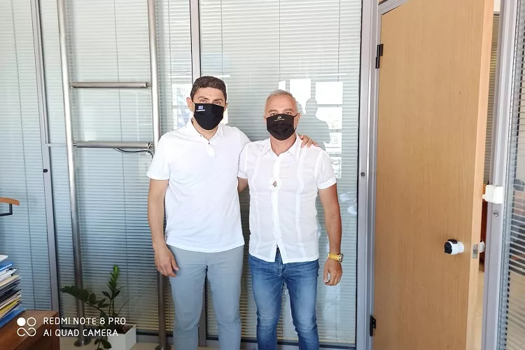 Συνάντηση Αυγενάκη-ΑΟ Θερίσου για το θέμα της έλλειψης αθλητικών υποδομών στην περιοχή!