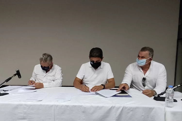 2 εκατ. για την ανακατασκευή του Σταδίου Μοιρών!